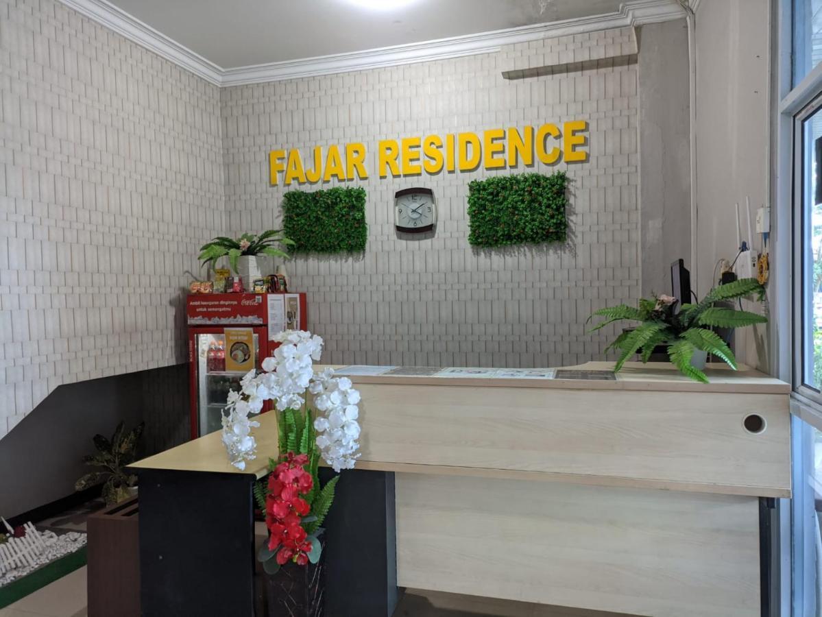 Oyo 1653 Fajar Residence Pekanbaru Exterior photo